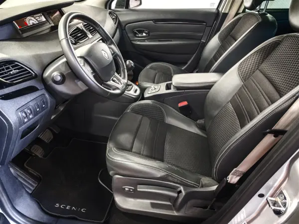 Renault Grand Scénic 1.5 dCi Bose Edition SS 21