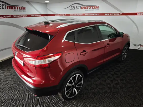Nissan Qashqai 1.5 dCi Tekna 6