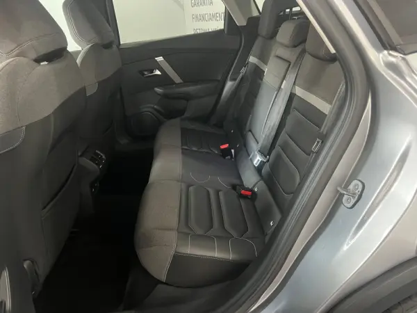 Citroën C4 1.2 PureTech Shine EAT8 14