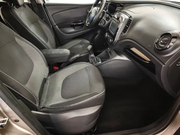 Renault Captur 1.5 dCi 25