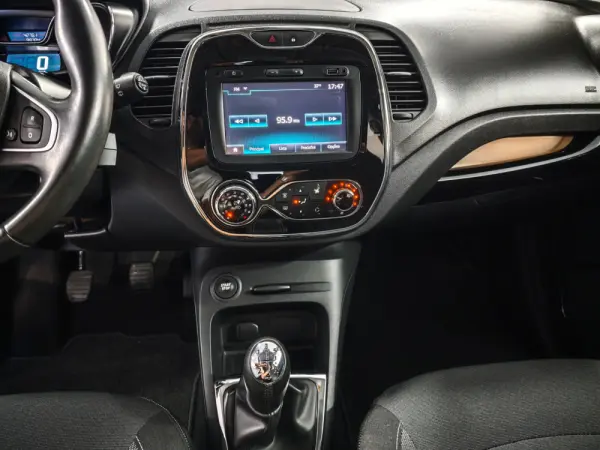 Renault Captur 0.9 TCE Exclusive 15