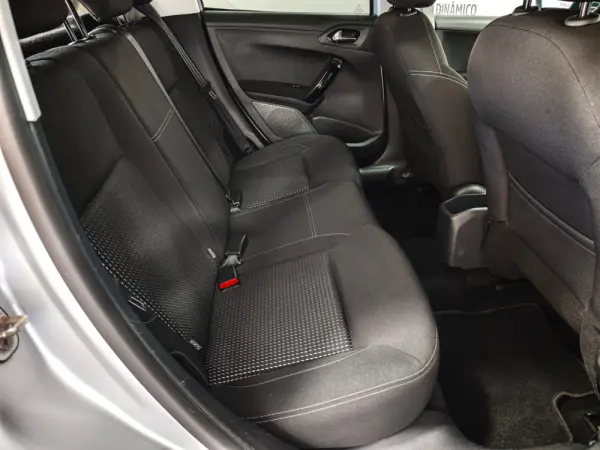 Peugeot 208 1.6 BlueHDi Active 23