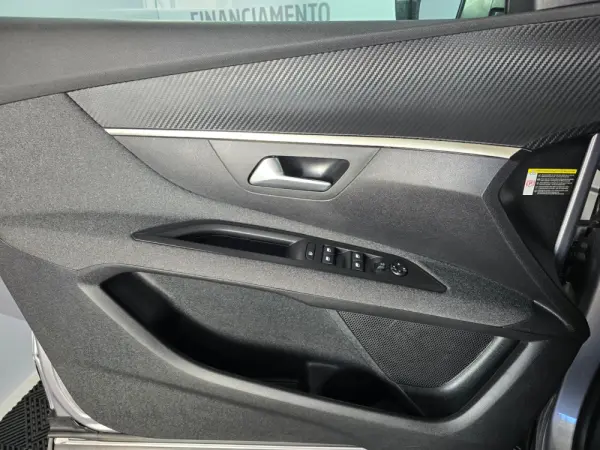 Peugeot 3008 PureTech 130 Stop & Start GPF EAT8 Active Pack 16