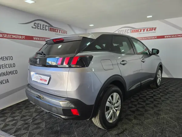 Peugeot 3008 PureTech 130 Stop & Start GPF EAT8 Active Pack 4