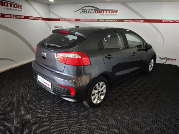 Kia Rio 1.2 CVVT More 5