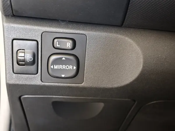 Toyota Yaris 1.0 VVT-i Comfort 15