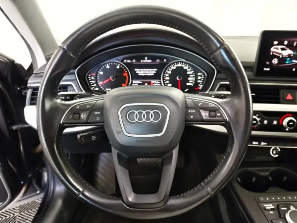 Audi A4 Avant 2.0 TDI Advance S tronic 16