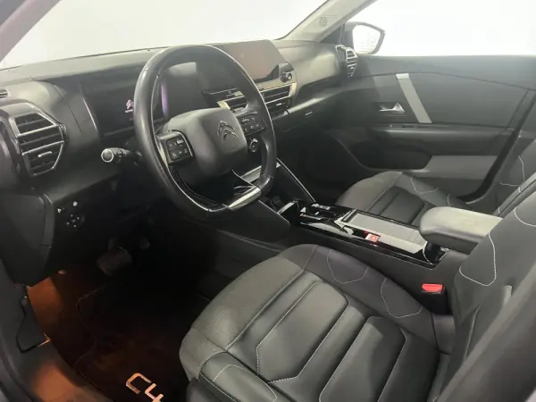 Citroën C4 1.2 PureTech Shine EAT8 11