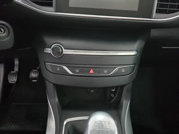 Peugeot 308 1.2 PureTech Allure Pack 9