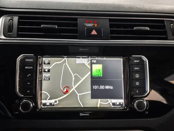 Kia Rio 1.2 CVVT More 9