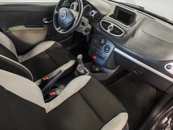 Renault Clio 1.5 dCi Confort 89g 21