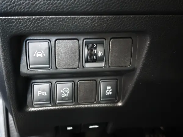 Nissan Qashqai 1.5 dCi N-Connecta 18 15