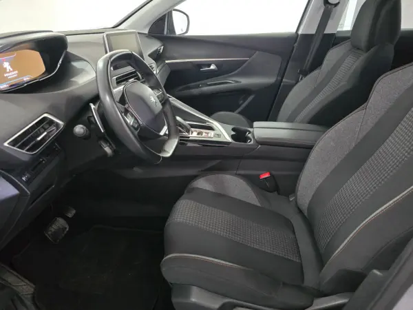 Peugeot 3008 PureTech 130 Stop & Start GPF EAT8 Active Pack 17