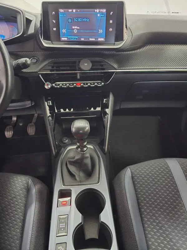 Peugeot 2008 1.2 PureTech Allure 13