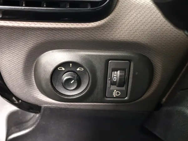 Citroen C4 Cactus BlueHDi 100 ETG6 Stop&Start Shine 18