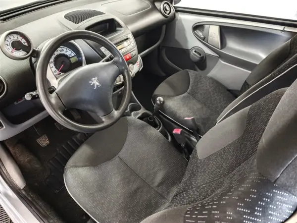 Peugeot 107 1.0 Active 18