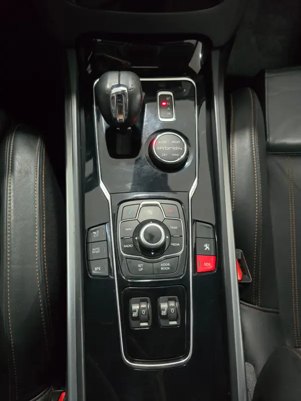 Peugeot 508 RXH 2.0 HDi Hybrid4 2-Tronic 11