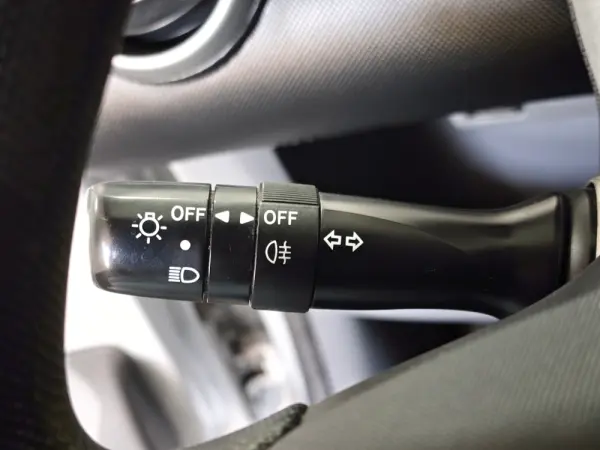Peugeot 107 1.0 Active 13