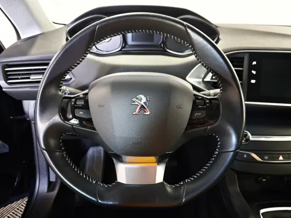 Peugeot 308 1.2 PureTech Style 14