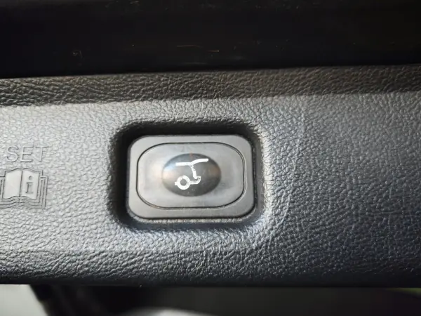 Ford S-Max 2.0 TDCi Titanium 27