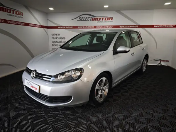 Volkswagen Golf 1.6 TDi Confortline 2