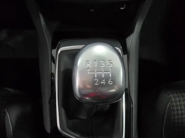 Peugeot 308 1.5 BlueHDi Style 13