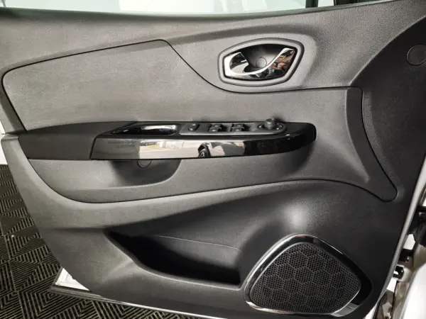 Renault Captur 1.5 dCi 21