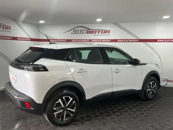 Peugeot e-2008 54 kWh SE Style 5