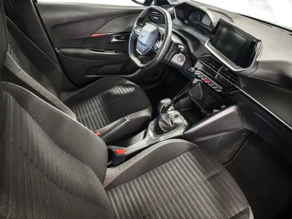 Peugeot 208 1.2 PureTech Active 23