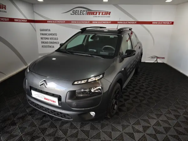 Citroen C4 Cactus 1.2 PureTech Shine 4