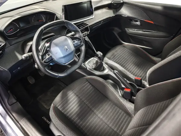 Peugeot 208 1.2 PureTech Active 22