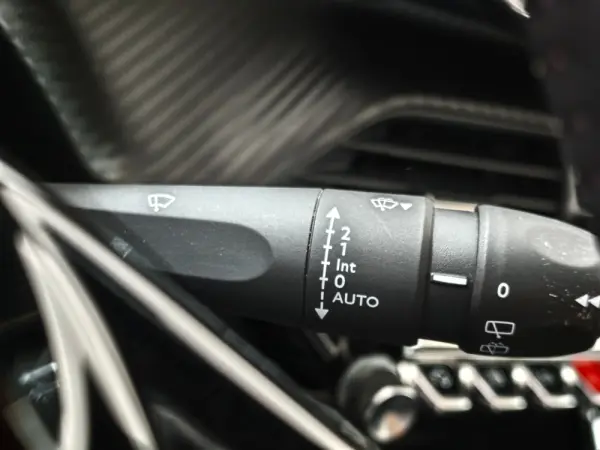 Peugeot 2008 1.2 PureTech Active 19