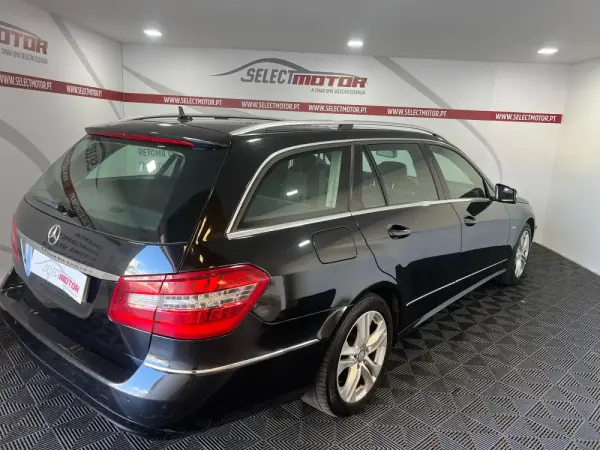 Mercedes-Benz E 220 CDi Avantgarde BlueEfficiency 5