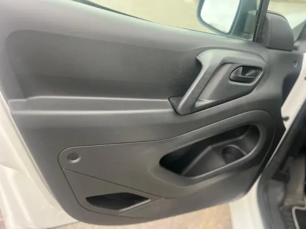 Citroën Berlingo 1.6 BlueHDi Feel 11