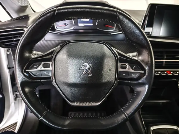 Peugeot 208 1.2 PureTech Active 14