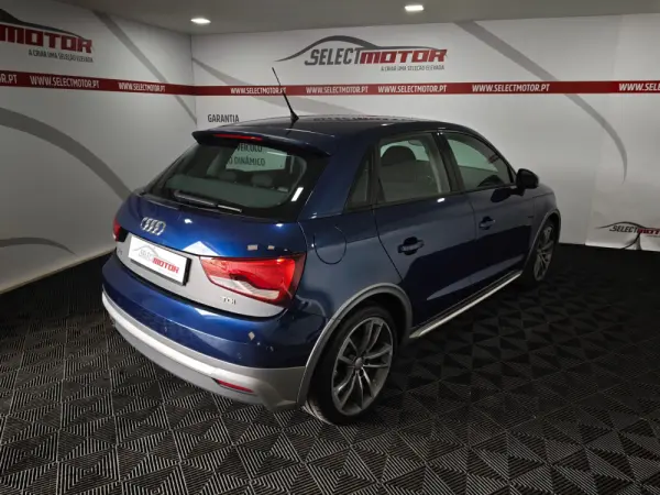 Audi A1 Sportback 1.4 TDI S-line 6