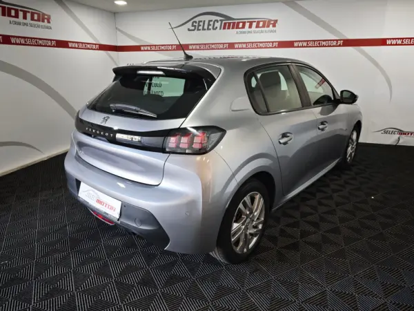 Peugeot 208 1.2 PureTech Active 5