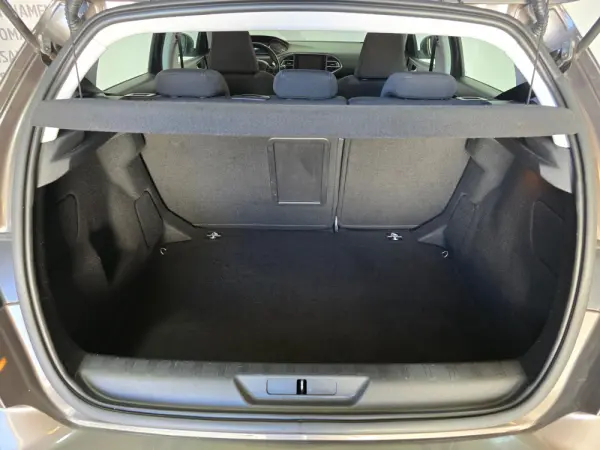 Peugeot 308 1.2 PureTech Allure Pack 23
