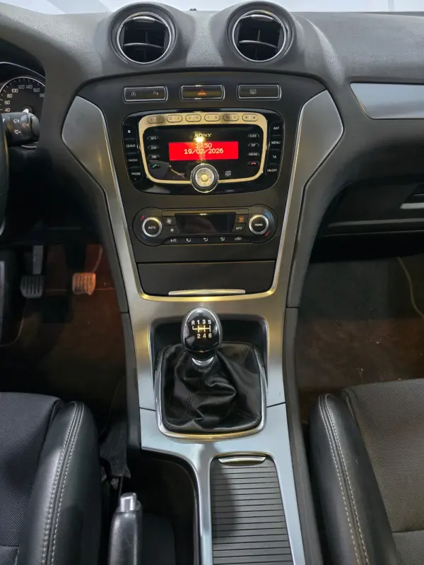 Ford Mondeo SW 1.6 TDCi Titanium 10