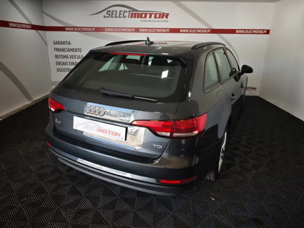 Audi A4 Avant 2.0 TDI Advance S tronic 4