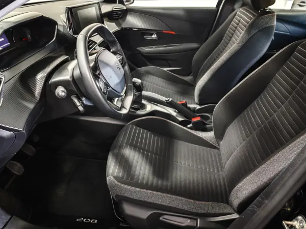 Peugeot 208 1.2 PureTech Active 18