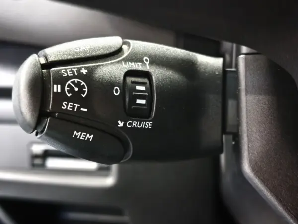 Citroen C5 Aircross 1.2 PureTech Shine 15