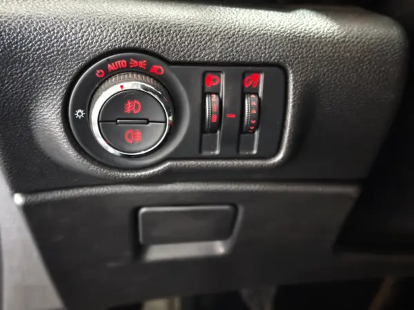 Opel Astra Sports Tourer 2.0 CDTI DPF Sport 16