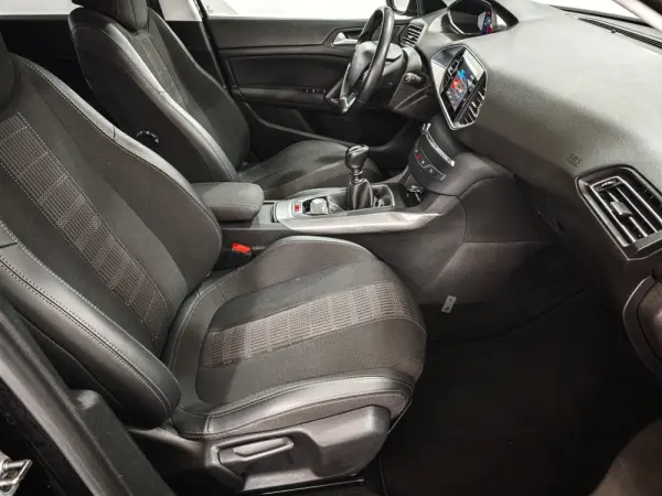 Peugeot 308 SW PureTech 130 Active Pack 24