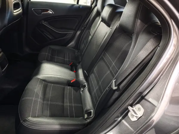 Mercedes-Benz A 180 d Style 21