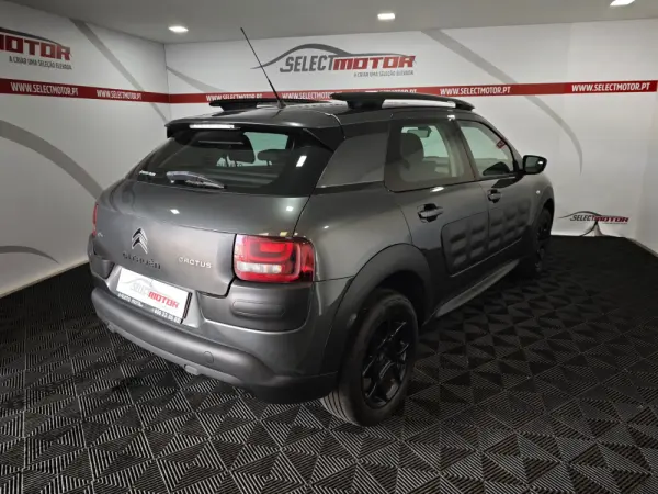 Citroen C4 Cactus 1.2 PureTech Shine 6