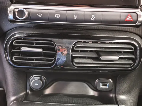Citroen C4 Cactus 1.2 PureTech Shine 10