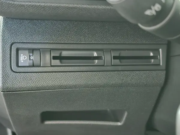 Peugeot 3008 PureTech 130 Stop & Start GPF EAT8 Active Pack 15