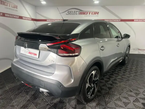 Citroën C4 1.2 PureTech Shine EAT8 5