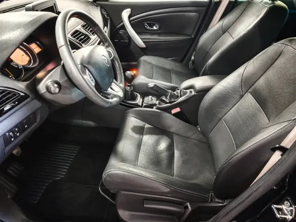 Renault Mégane Sport Tourer 1.5 dCi Bose Edition 21